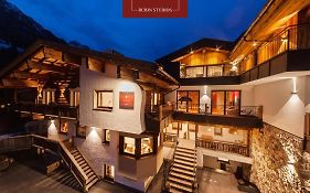 A Casa Rubin Chalet & Studio Resort